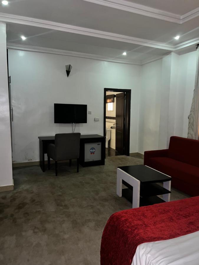 Grand Palazzo Hotel Gwarimpa Абуджа Екстер'єр фото