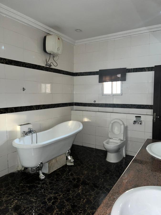 Grand Palazzo Hotel Gwarimpa Абуджа Екстер'єр фото