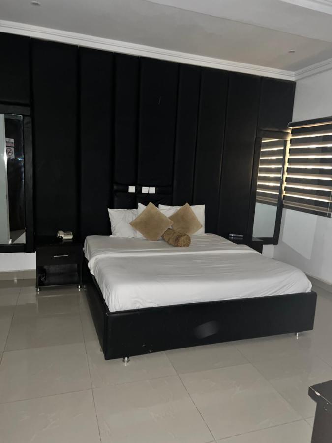 Grand Palazzo Hotel Gwarimpa Абуджа Екстер'єр фото