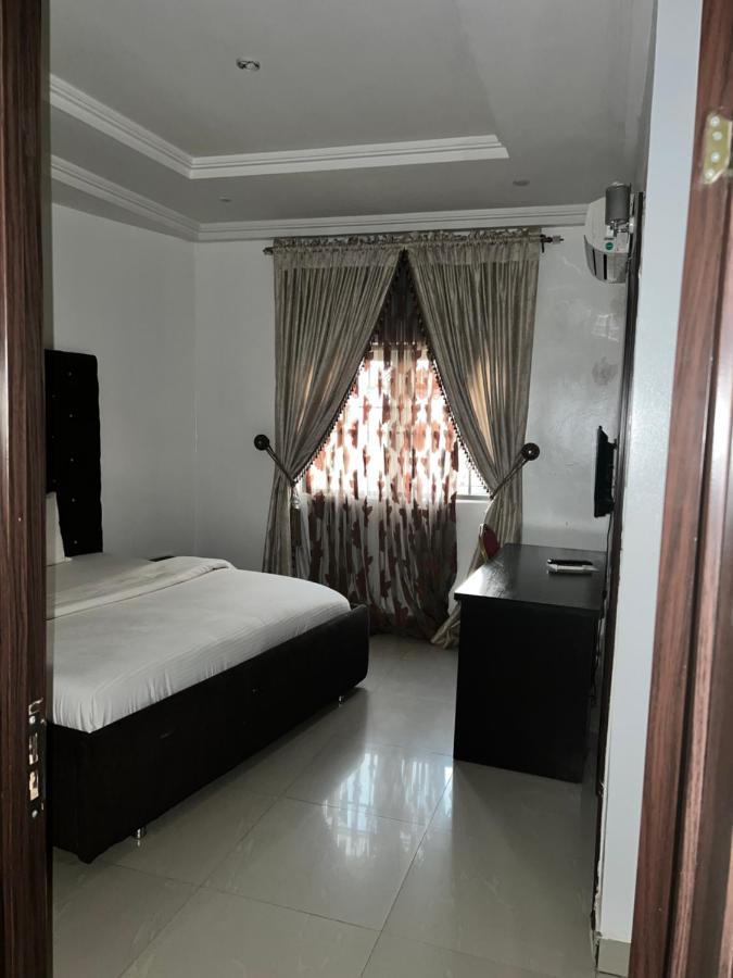 Grand Palazzo Hotel Gwarimpa Абуджа Екстер'єр фото