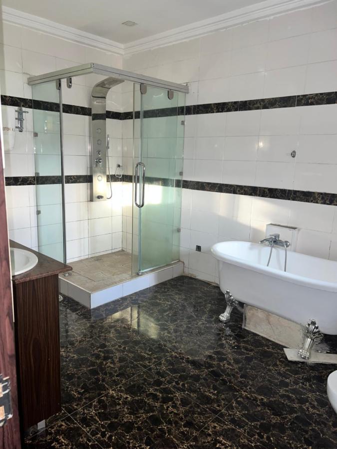 Grand Palazzo Hotel Gwarimpa Абуджа Екстер'єр фото