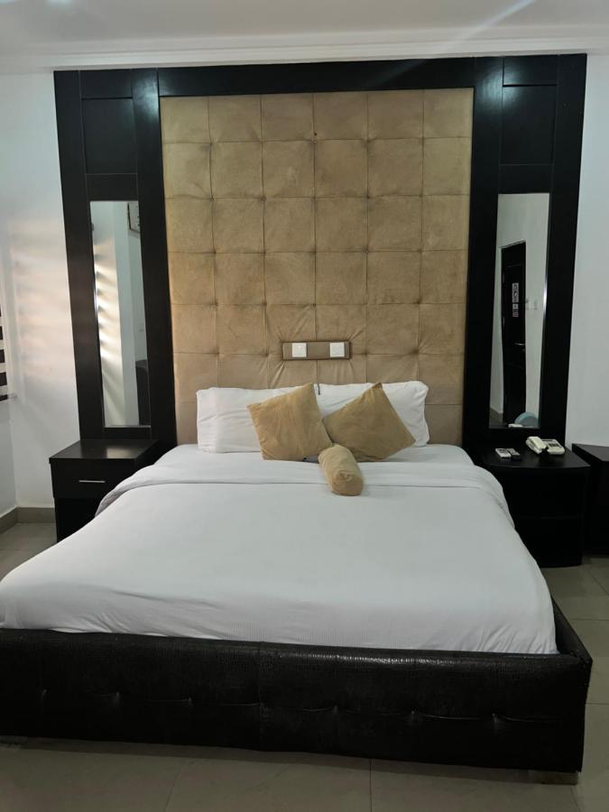 Grand Palazzo Hotel Gwarimpa Абуджа Екстер'єр фото